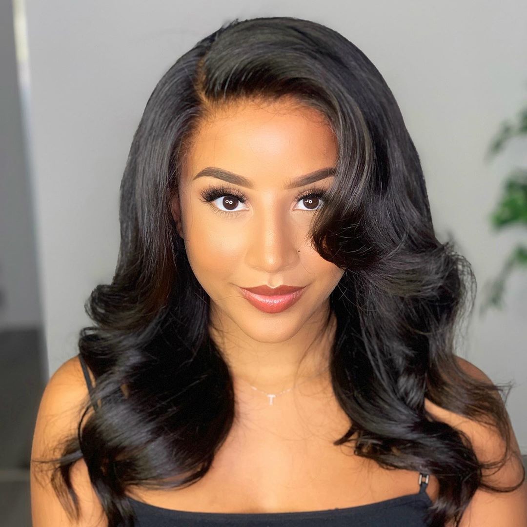Body Wave Wig, Shoulder Length Undetectable Lace 13x4 Frontal Lace Wig | Natural Hairline